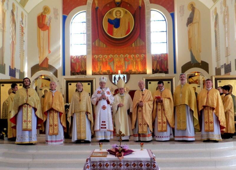 Fr Alexander Laschuk, Fr Zenon (High School Chaplain, Ottawa), Fr Peter, Vladyka Stefan, Archbishop Prendergast, Fr Cyril (Jubilarian), Fr Gabriel (Protoihumen), Fr Michael (Holy Spirit Seminary), Fr Damian (OSBM Priest in Studies)